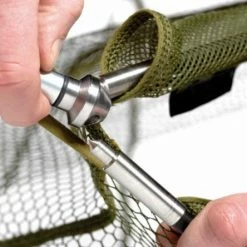 Trakker - EQ Carbon Landing Net 7 Trakker - EQ Carbon Landing Net -Predator shop 214399 eq carbon landing net 01 web