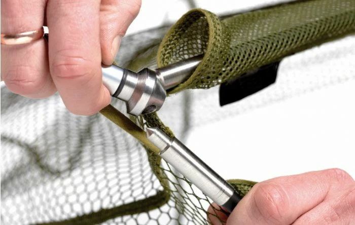 Trakker - EQ Carbon Landing Net 3 Trakker - EQ Carbon Landing Net - Image 3