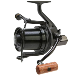 Daiwa - DCR1 Basia Custom Reel - Black Body Black Spool Wooden Handle