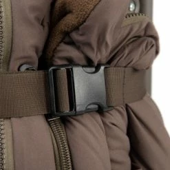 Fox - R-Series TT Sleep System Khaki -Predator shop fox r series khaki bedchair total tackle buckle detail