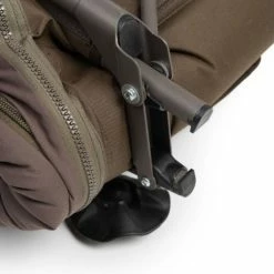 Fox - R-Series TT Sleep System Khaki -Predator shop fox r series khaki bedchair total tackle folding mechanism detail