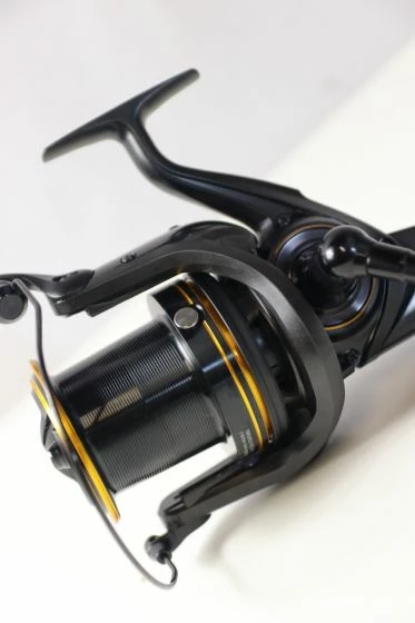 Daiwa - Crosscast 45 SCW 5000C QD Black Gold TT 7 Daiwa - Crosscast 45 SCW 5000C QD Black Gold TT - Image 7