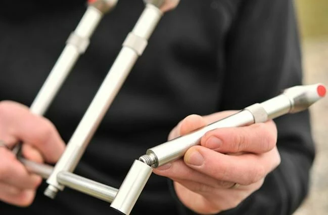 Korda - Singlez Stage Stand 4 Korda - Singlez Stage Stand - Image 4