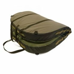 Solar Tackle - Undercover Camo Foldable Unhooking Mat -Predator shop solar tackle undercover camo foldable unhooking mat 4 1